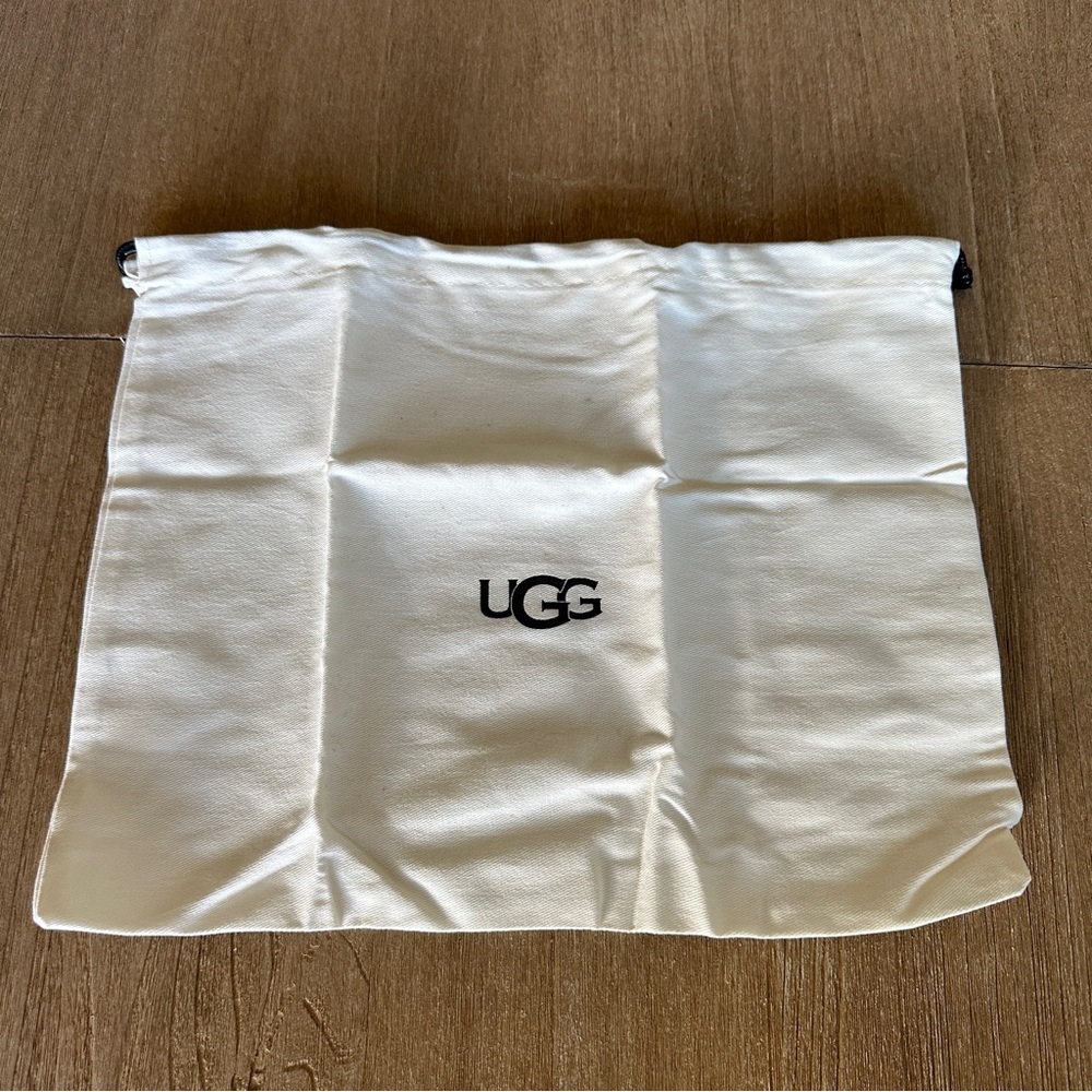 UGG Dust Bag - Picture 8 of 8